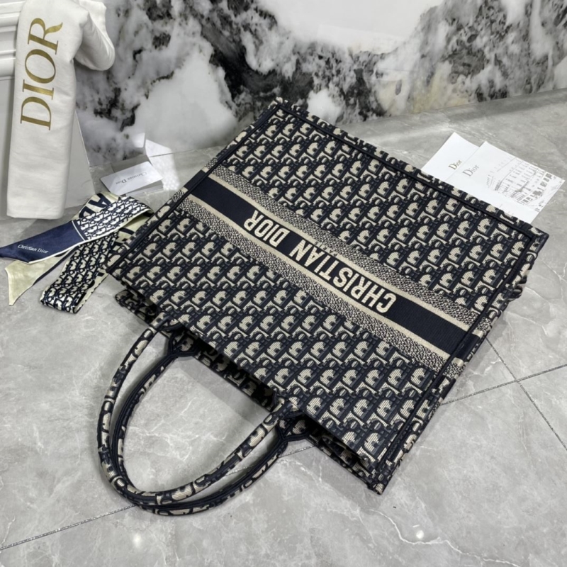 Dior Shopping Bags